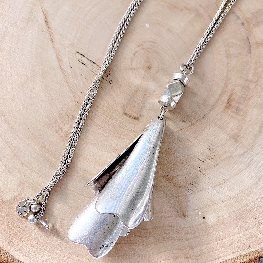 Lucky Brand Petal Pendant Necklace